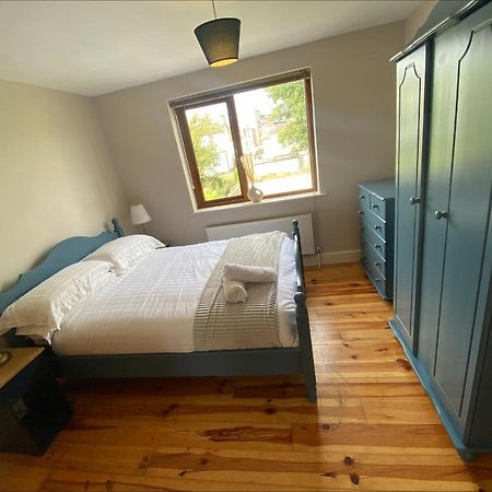 Cosy 4 Bedroom Galway House With Rear Garden Patio Екстер'єр фото