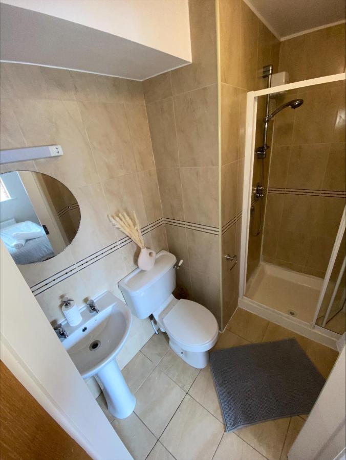 Cosy 4 Bedroom Galway House With Rear Garden Patio Екстер'єр фото
