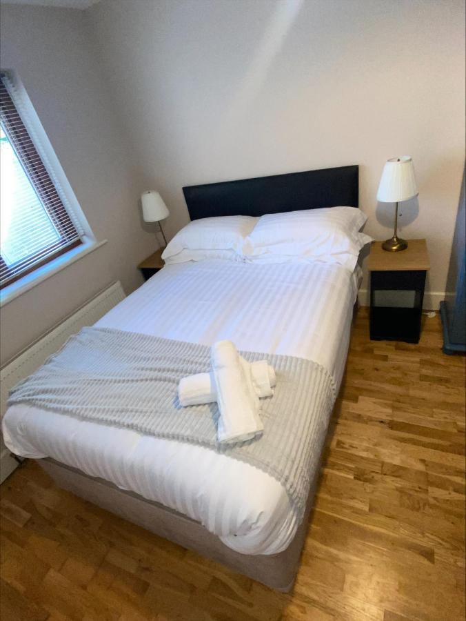 Cosy 4 Bedroom Galway House With Rear Garden Patio Екстер'єр фото